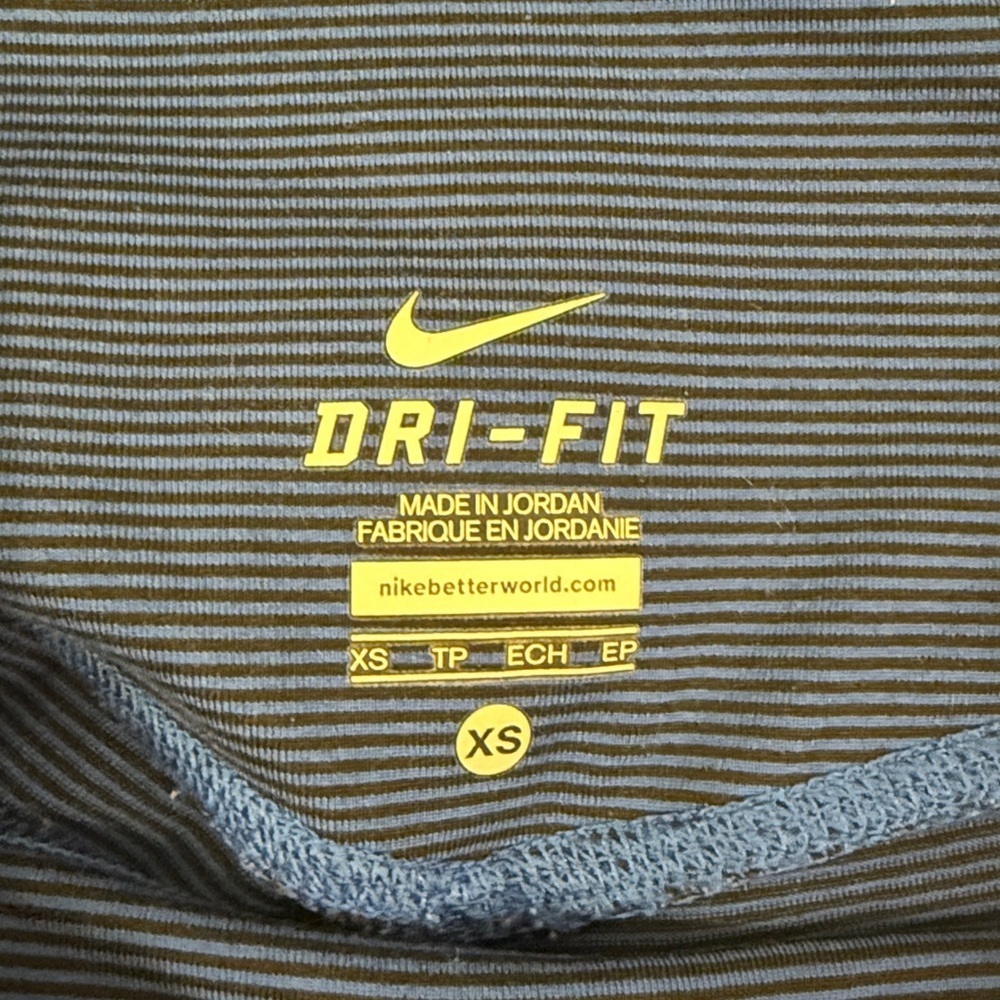 Nike Dri-Fit Leggings Capri - Picture 2 of 5